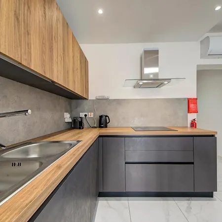 아파트 Fully Equipped One Bedroom In St Julians