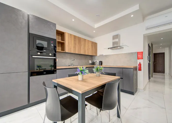 Fully Equipped One Bedroom In St Julians