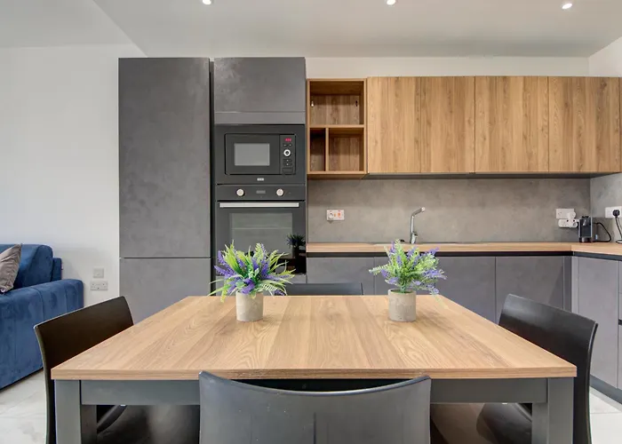 Fully Equipped One Bedroom In St Julians سانت جوليان