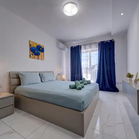 Fully Equipped One Bedroom In St Julians Apartment *