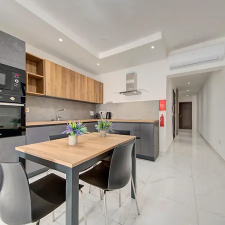 Fully Equipped One Bedroom In St Julians Сент Джулианс