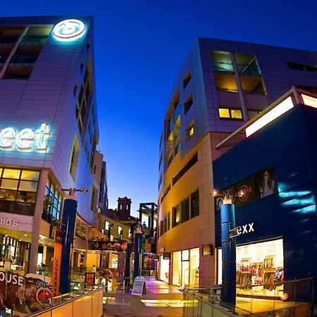 Апартаменты Fully Equipped One Bedroom In St Julians Сент Джулианс