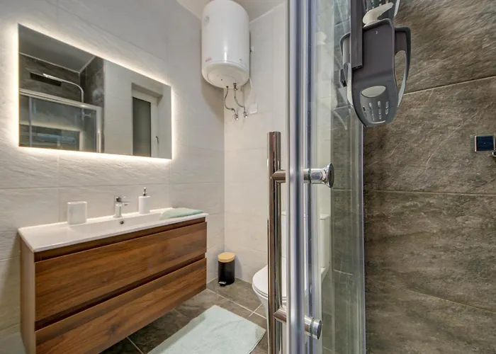 Fully Equipped One Bedroom In St Julians * Saint Julian's